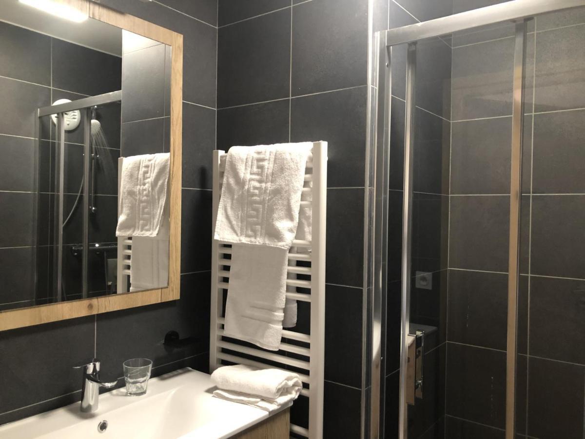 Le Chateau D'Hermonville B&B / Chambres D'Hotes Bagian luar foto