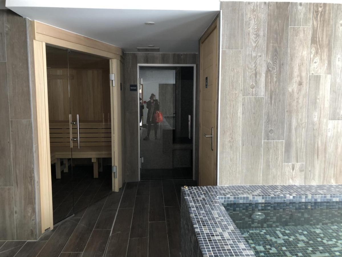 Le Chateau D'Hermonville B&B / Chambres D'Hotes Bagian luar foto